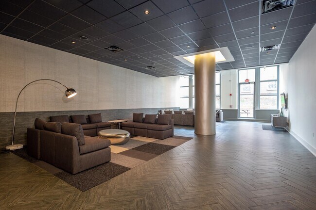 Building Photo - 50 Dey St