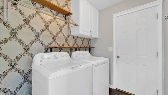 Building Photo - 167 Carriage Pl