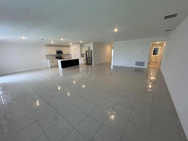 Building Photo - 2073 Marksman Rd