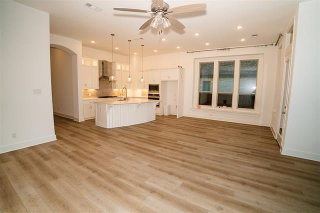 Building Photo - 9608 Sunset Ln
