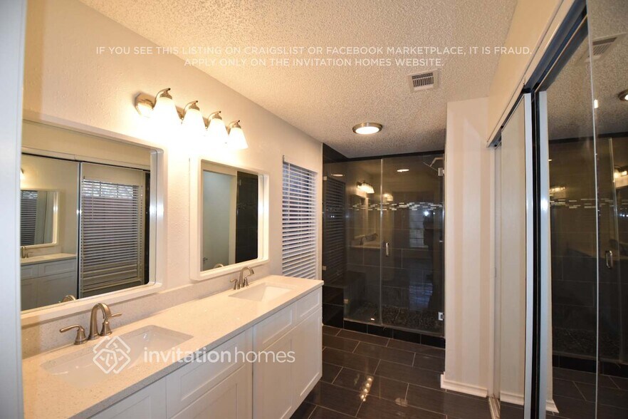 Building Photo - 2217 Merrimac Ln