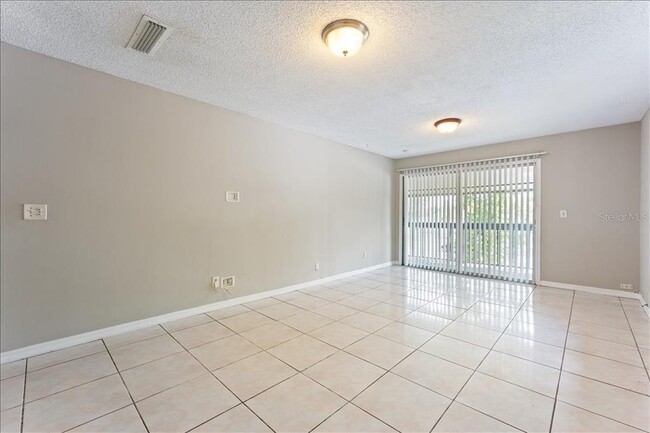 Building Photo - 6345 Newtown Cir