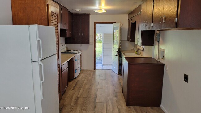 Building Photo - 4505 Clinton Ave