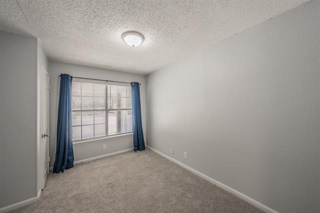 Building Photo - 1009 S Waco St