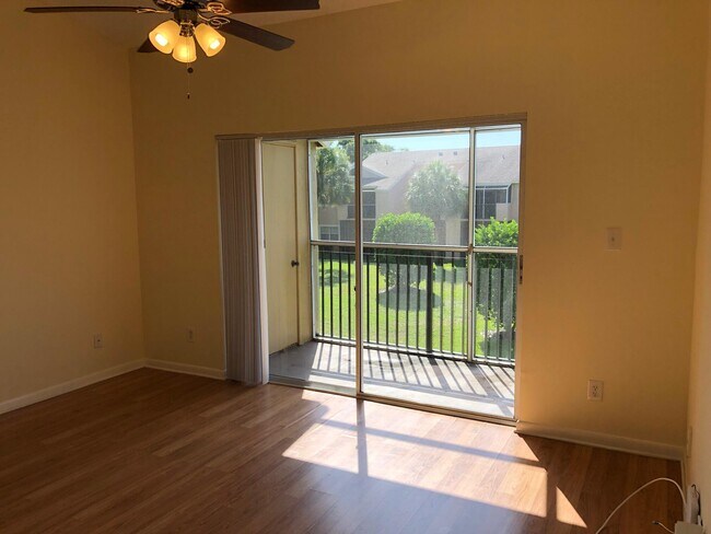 Building Photo - 880 Cypress Park Way