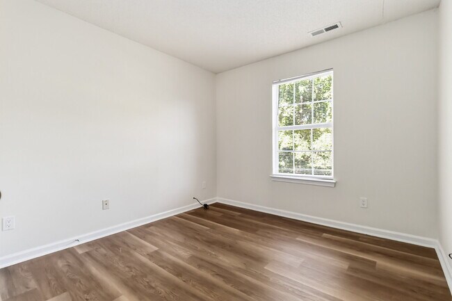 Building Photo - 1428 Nature Pl