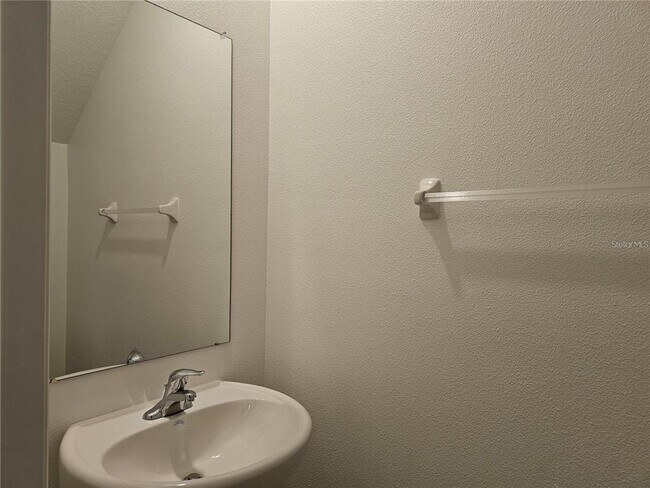Building Photo - 8309 Crescent Oaks Dr