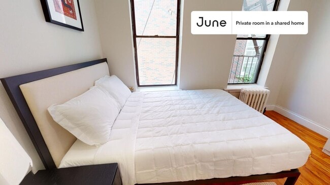 Building Photo - Room in Shared 2 bed/1 bath home