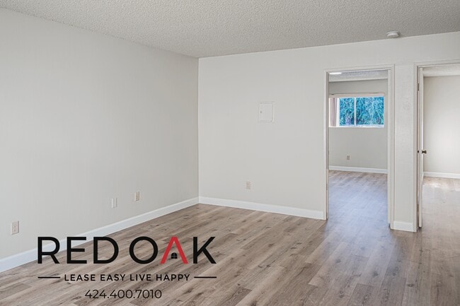 Primary Photo - 12767 San Fernando Rd