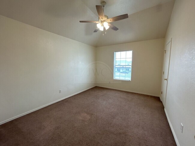 Building Photo - 4507 Jeff Scott Dr