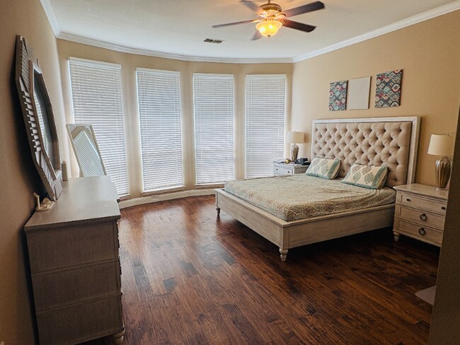 Building Photo - 1602 Wagon Wheel Dr
