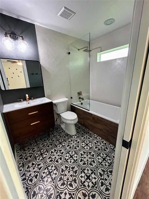 Building Photo - 6214 Haney Dr