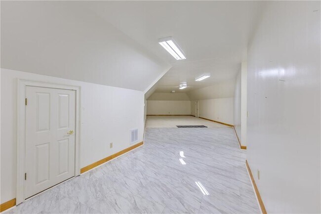 Building Photo - 1000 Grayson Pkwy
