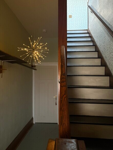 Building Photo - 920 Lafayette Ave