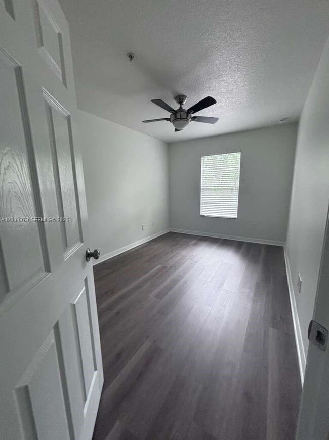 Building Photo - 16 Canterbury Bell Dr