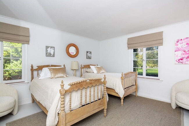 Building Photo - 72 Davids Ln