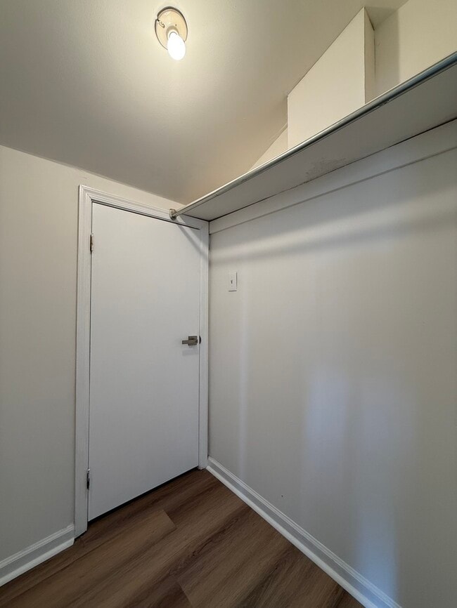 Building Photo - 1434 Mediterranean Ave