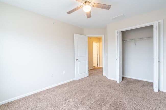 Building Photo - Huge, Open Floor Plan Townhome for RENT at Johnston Common Brownstones!