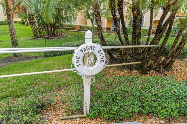 Building Photo - 127 Yacht Club Way