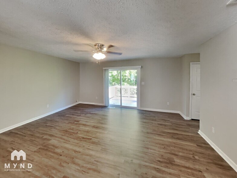 Building Photo - 1106 Lady Banks Dr