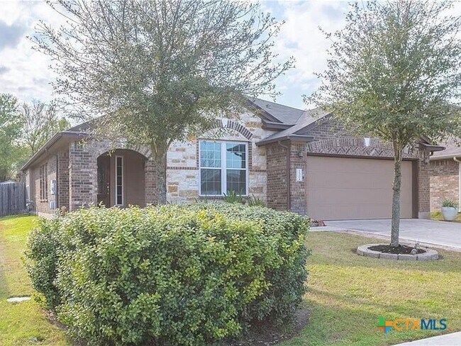 Building Photo - 130 Mystic Hollow