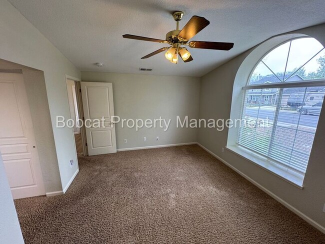 Building Photo - 532 Rawe Peak Dr