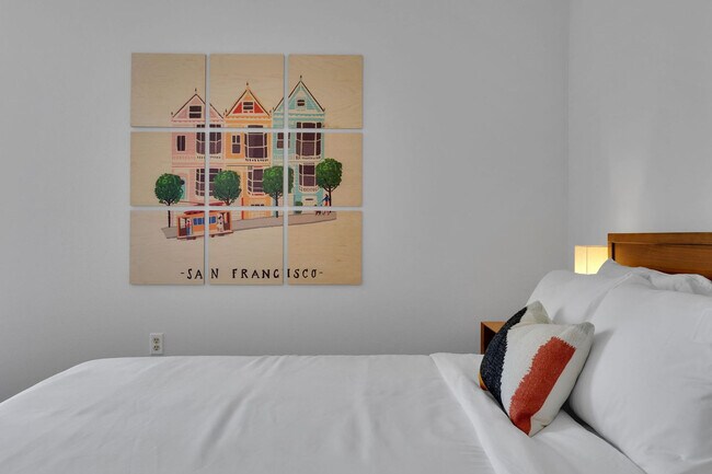 Building Photo - 355 Berry St