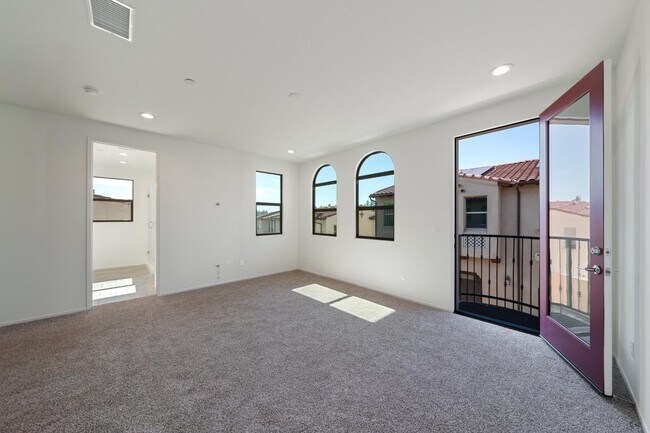 Building Photo - 822 Francesca Dr