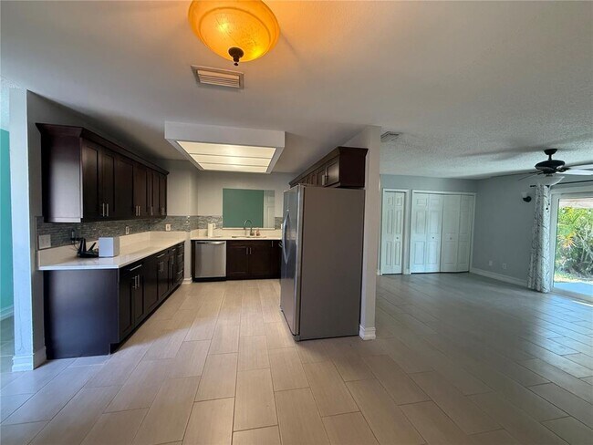 Building Photo - 1164 Engman St