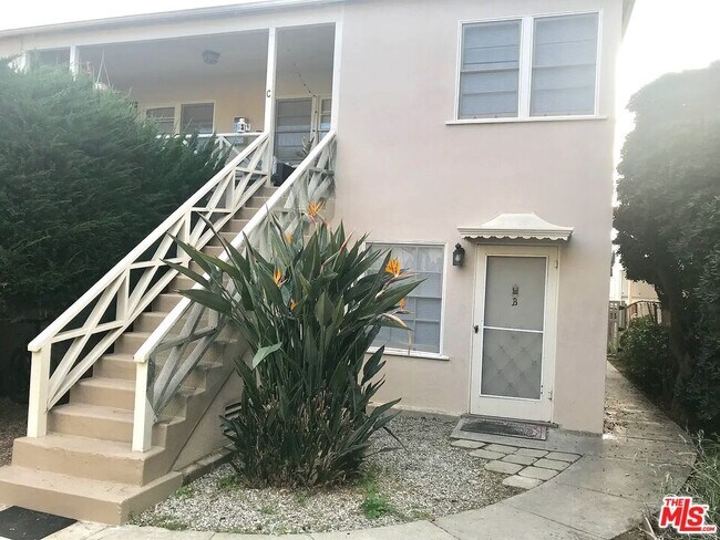 Building Photo - 1044 14th St