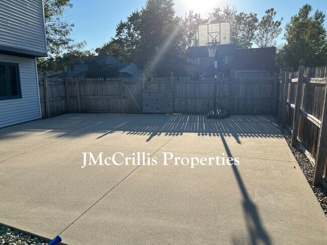 Building Photo - 9034 Dunmore Ln