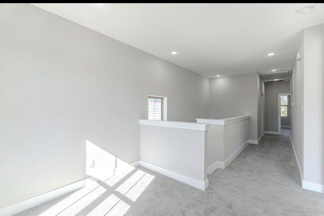 Building Photo - 15038 Wunderlust