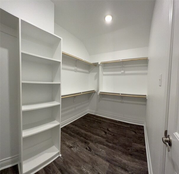 Building Photo - 704 Tippit Ln
