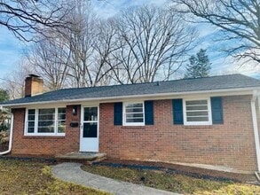 Building Photo - 267 Crepe Myrtle Cir