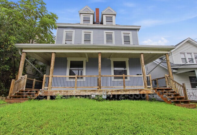 Building Photo - 29 E Orchard Ave