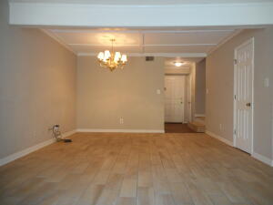 Building Photo - 1775 Highland Ave