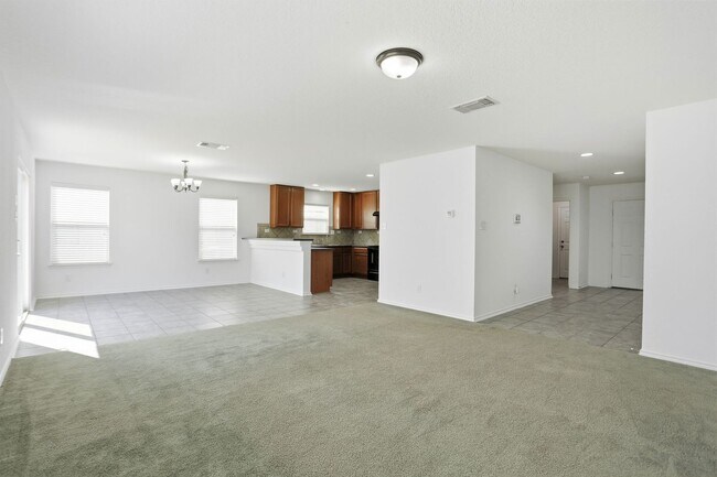 Building Photo - Spacious 4-Bedroom Home with Flexible Floor Plan in Growing West San Antonio