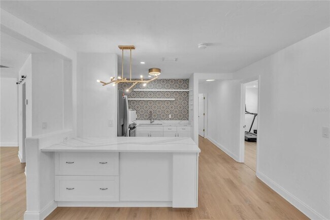 Building Photo - 314 W Frances Ave