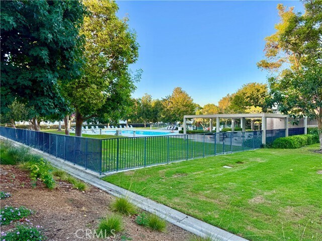 Building Photo - 109 Fallingstar