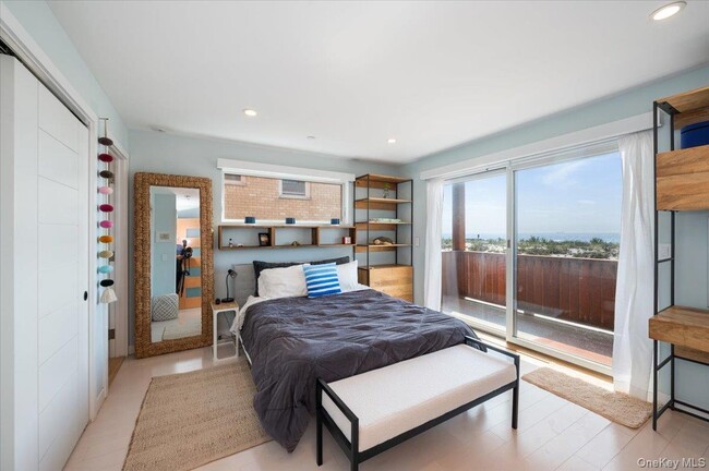 Building Photo - 11 Michigan St