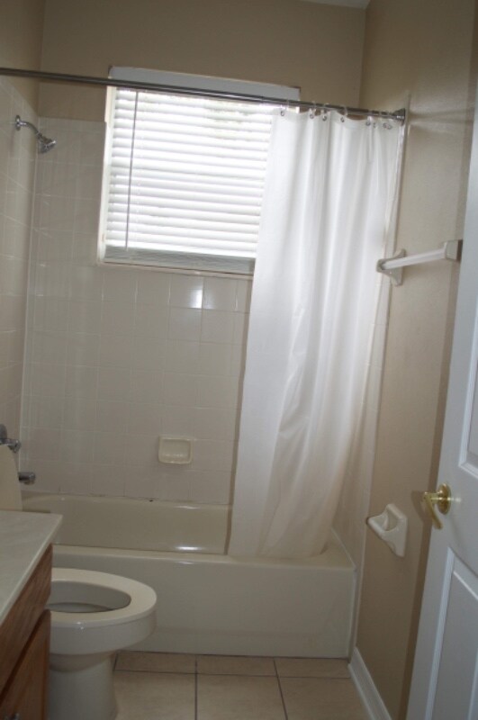 Building Photo - 6220 Hedgesparrows Ln