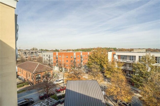 Building Photo - 870 Inman Village NE Pky