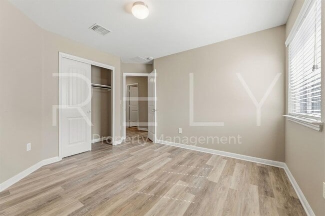 Building Photo - 146 Leon River Loop