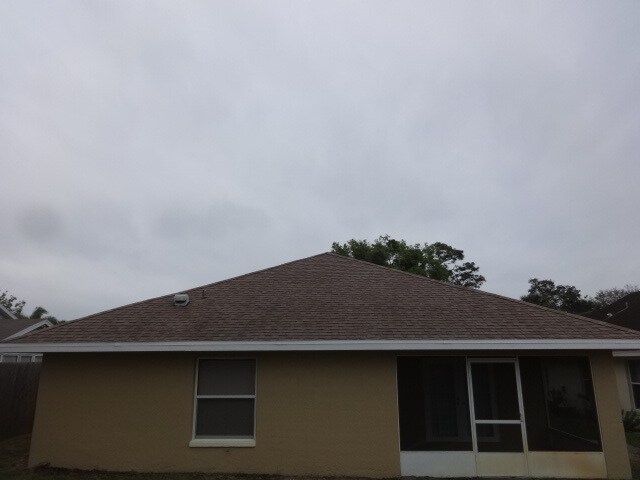 Building Photo - 2465 Saint Pauls Dr