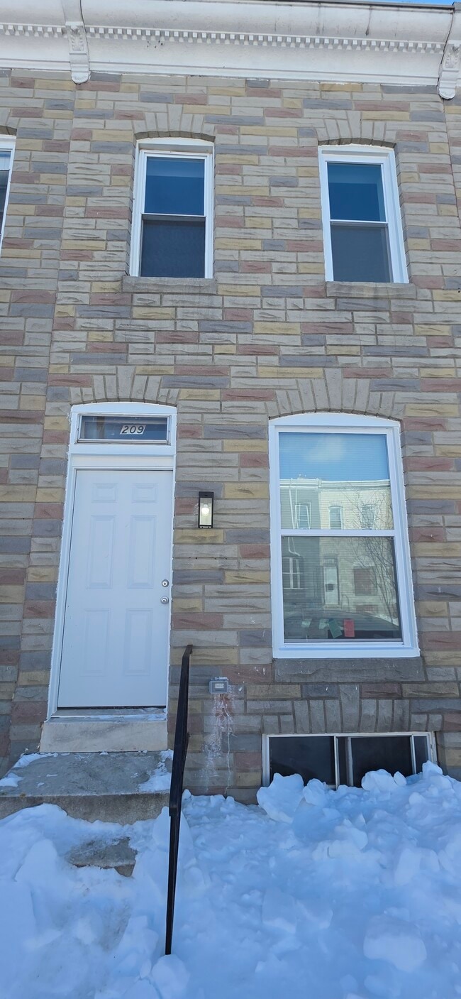 Building Photo - 1209 Federal St