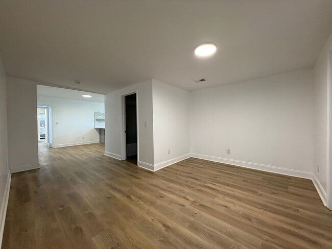 Building Photo - 1278 Chulio Rd SE