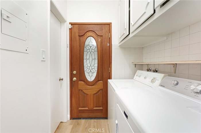 Building Photo - 7333 Via Rio Nido