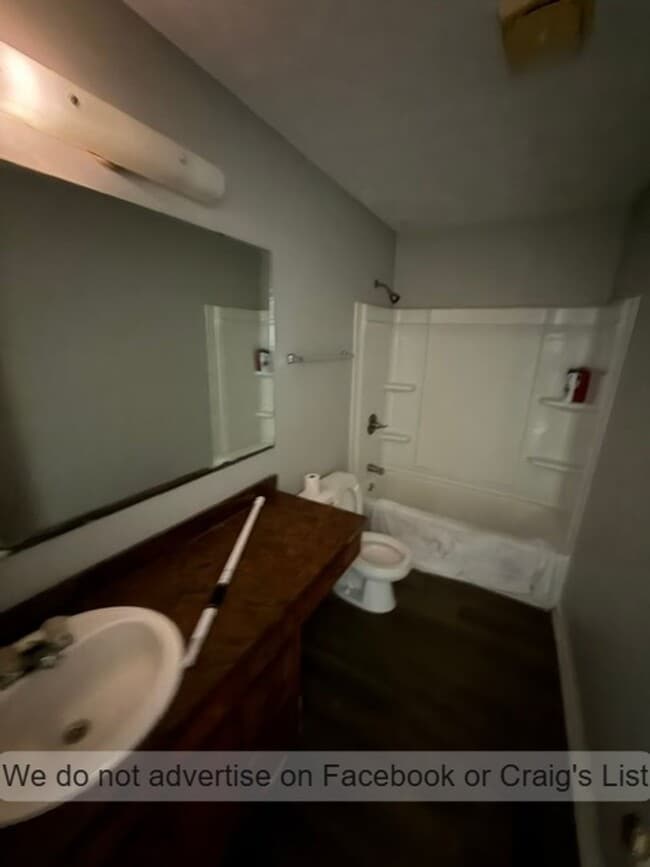 Building Photo - 1429 Artesian Ct