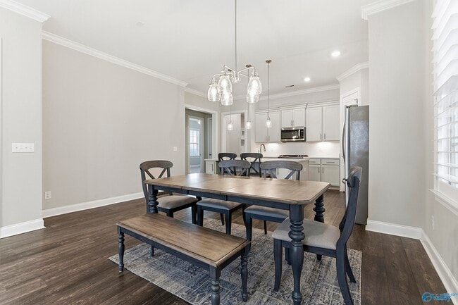 Building Photo - 125 Bur Oak Dr