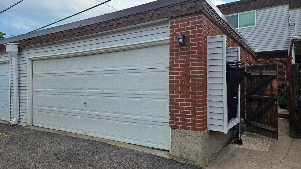 Building Photo - 12948 W Virginia Ave